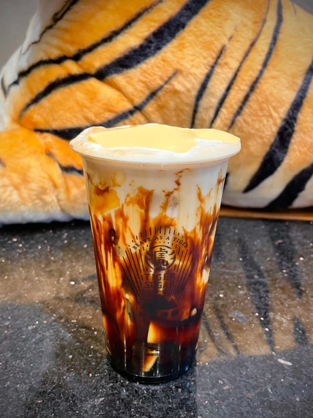 BS Milk with Pudding & Cream Mousse / 黑糖布丁厚鲜奶.